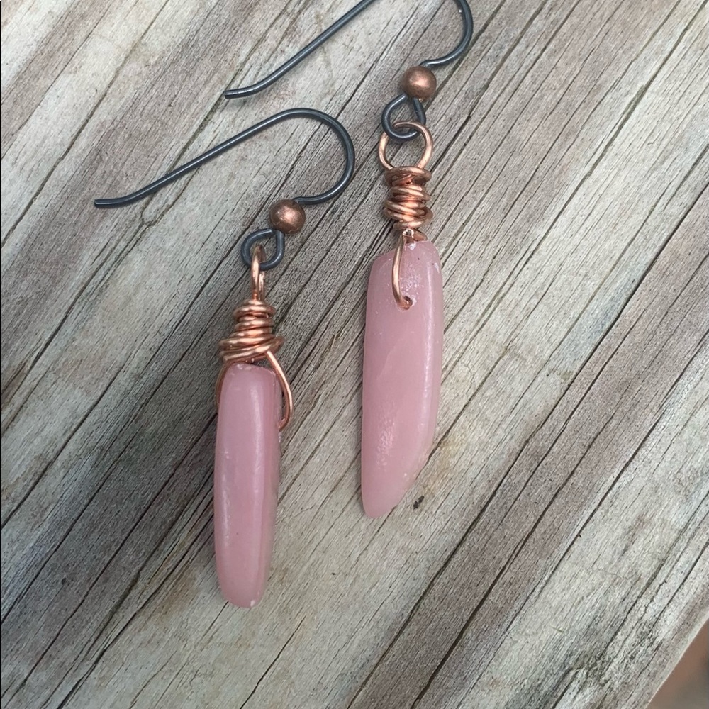 Pink Opal copper wrapped. Niobium ear wire earrings - Picture 4 of 8
